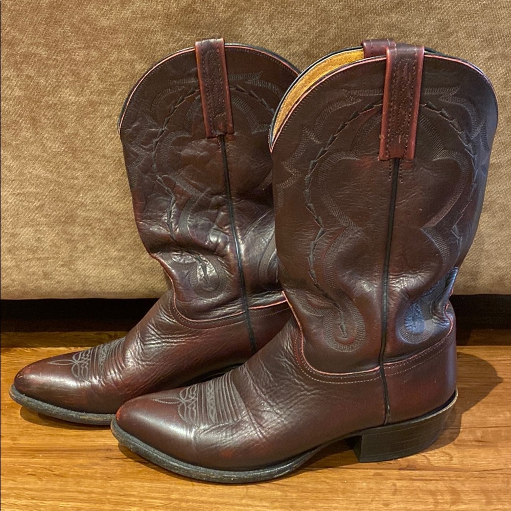 Lucchese Men’s Dark Burgundy Western Boots